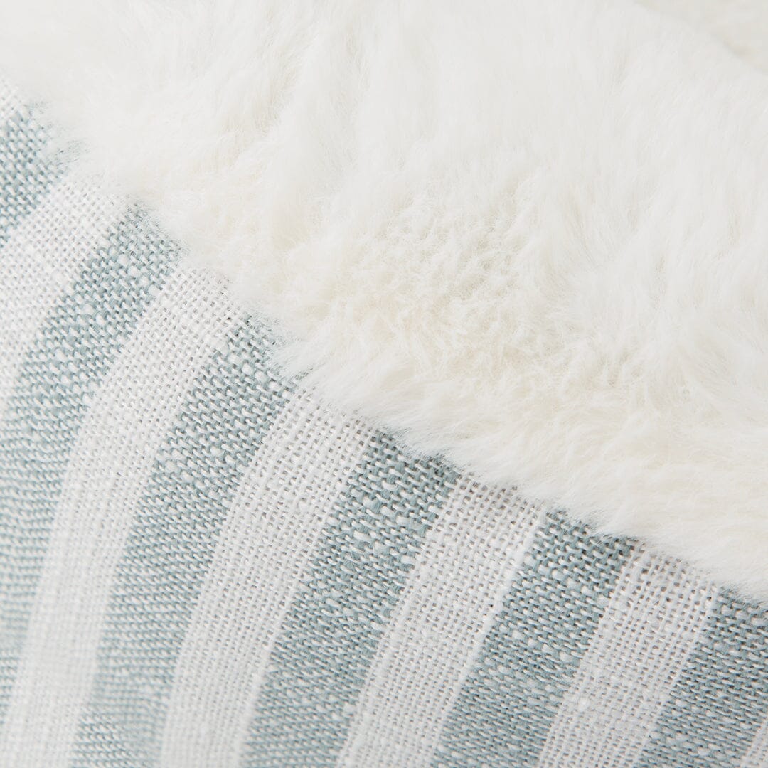 Close up of the green stripe design and fluffy inner cushion